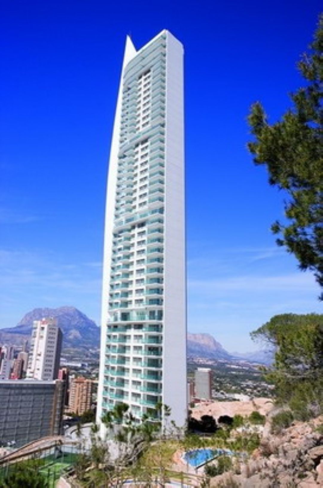 1560590316890