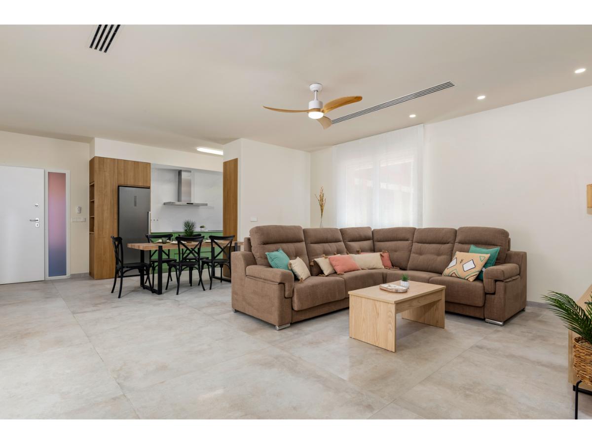 4209_four_bedroom_apartment_in_la_manga_del_mar_menor_130624152825_alta_resolucion_45