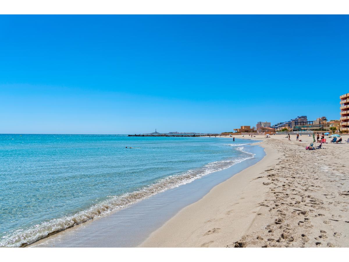 4209_four_bedroom_apartment_in_la_manga_del_mar_menor_130624152827_baja_resolucion_28