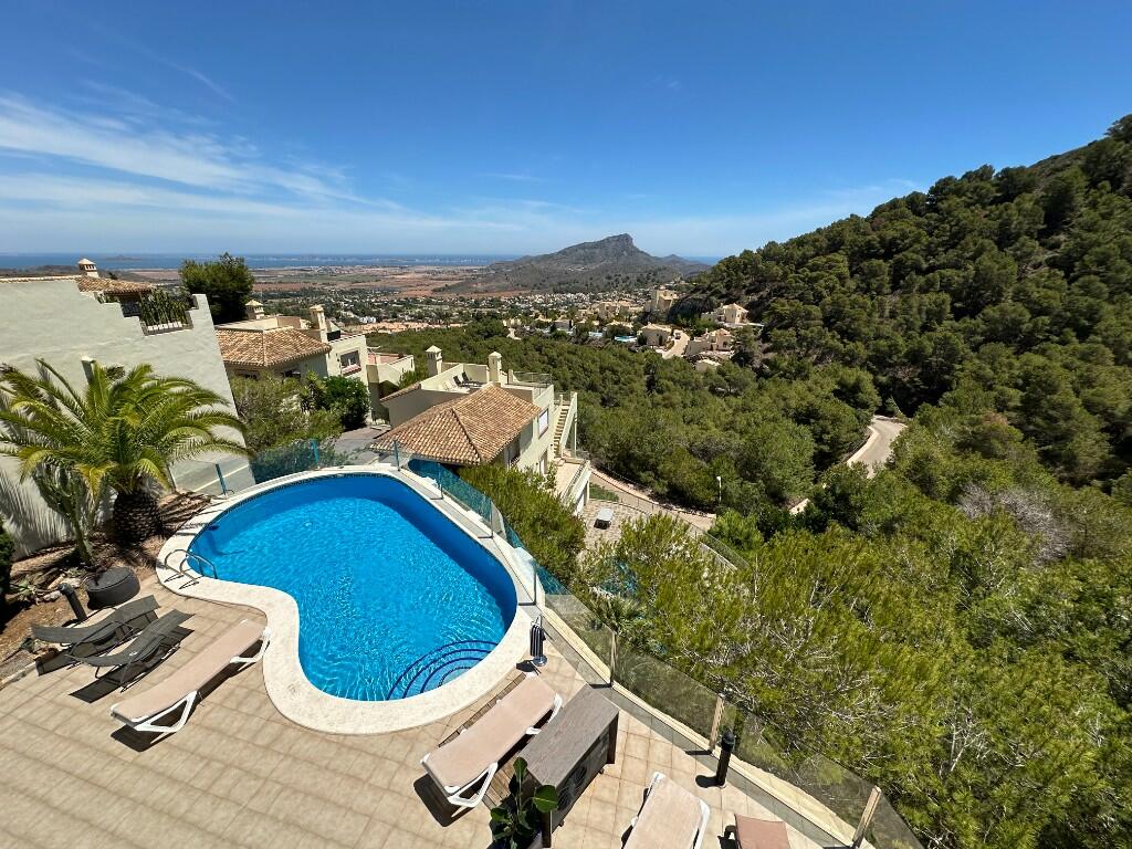 8496_3_bedroom_villa_with_stunning_views_081024163932_276653_06072024_img_00_0000