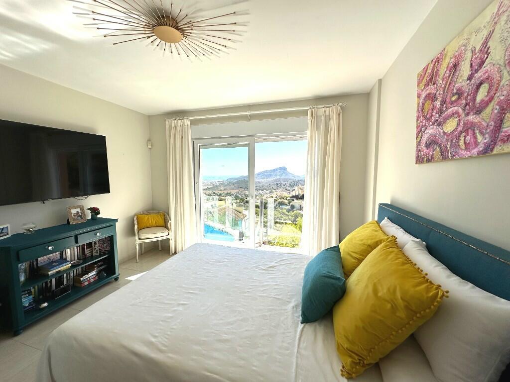 8496_3_bedroom_villa_with_stunning_views_081024163932_276653_06072024_img_08_0000
